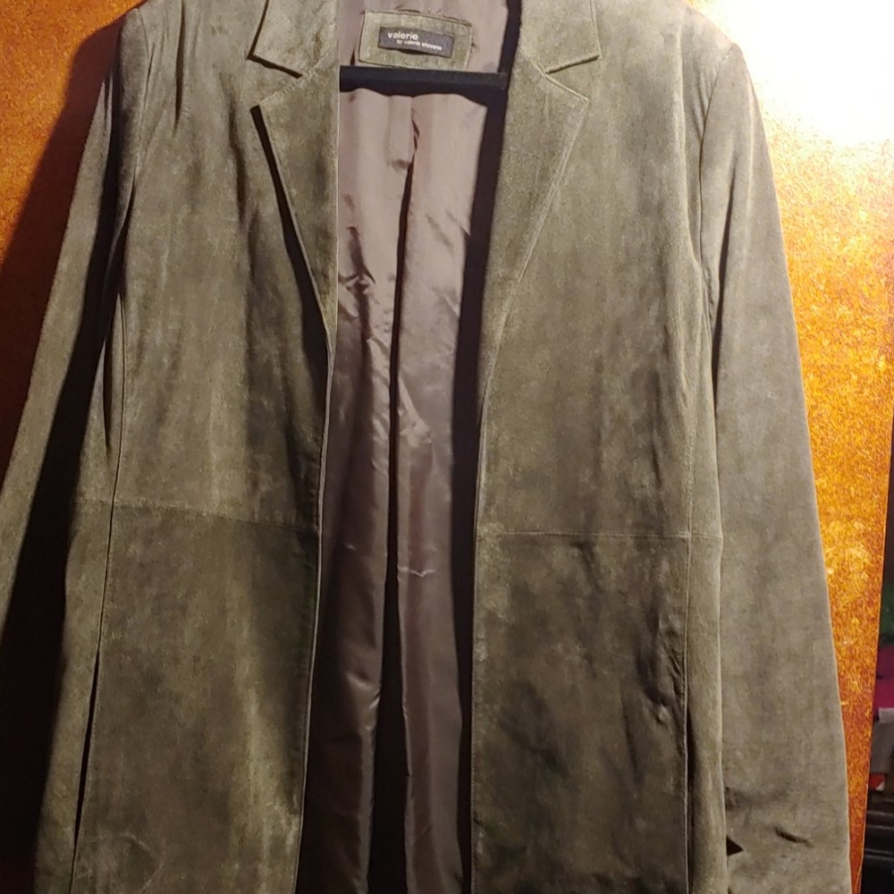 Suede suit - Picture 1 of 5